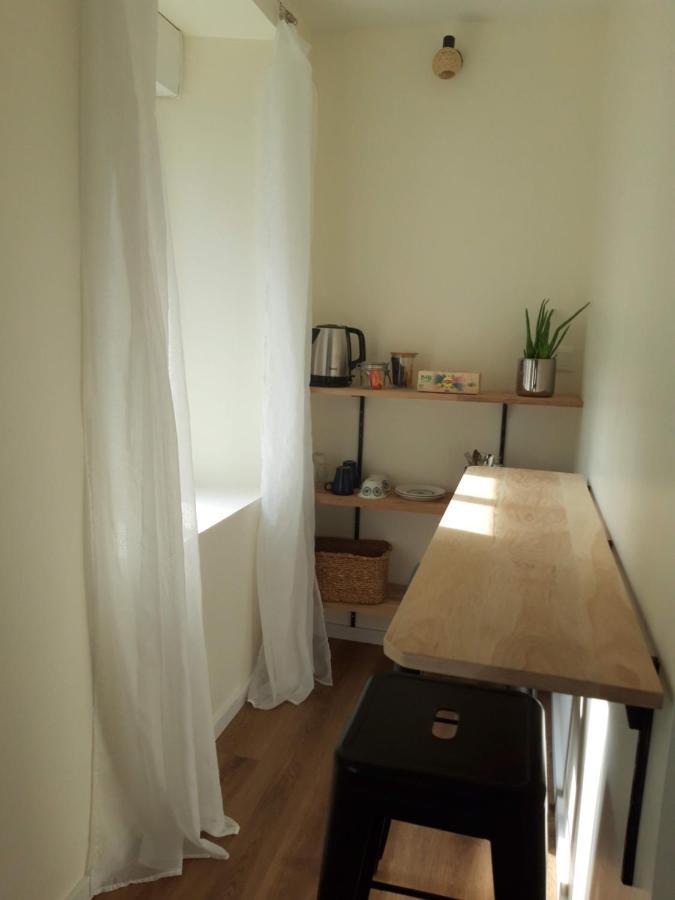 Agreables Chambres Independantes - Coutances Centre エクステリア 写真