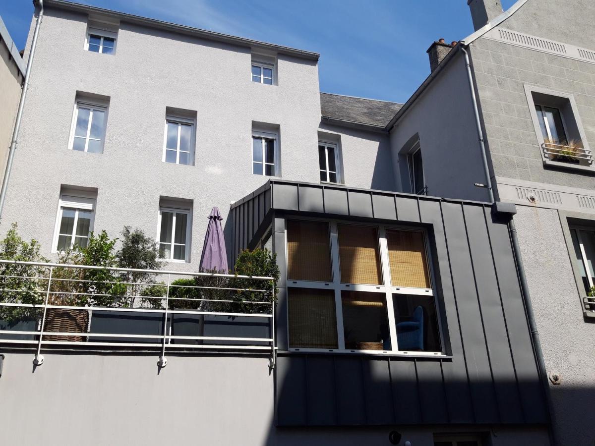 Agreables Chambres Independantes - Coutances Centre エクステリア 写真