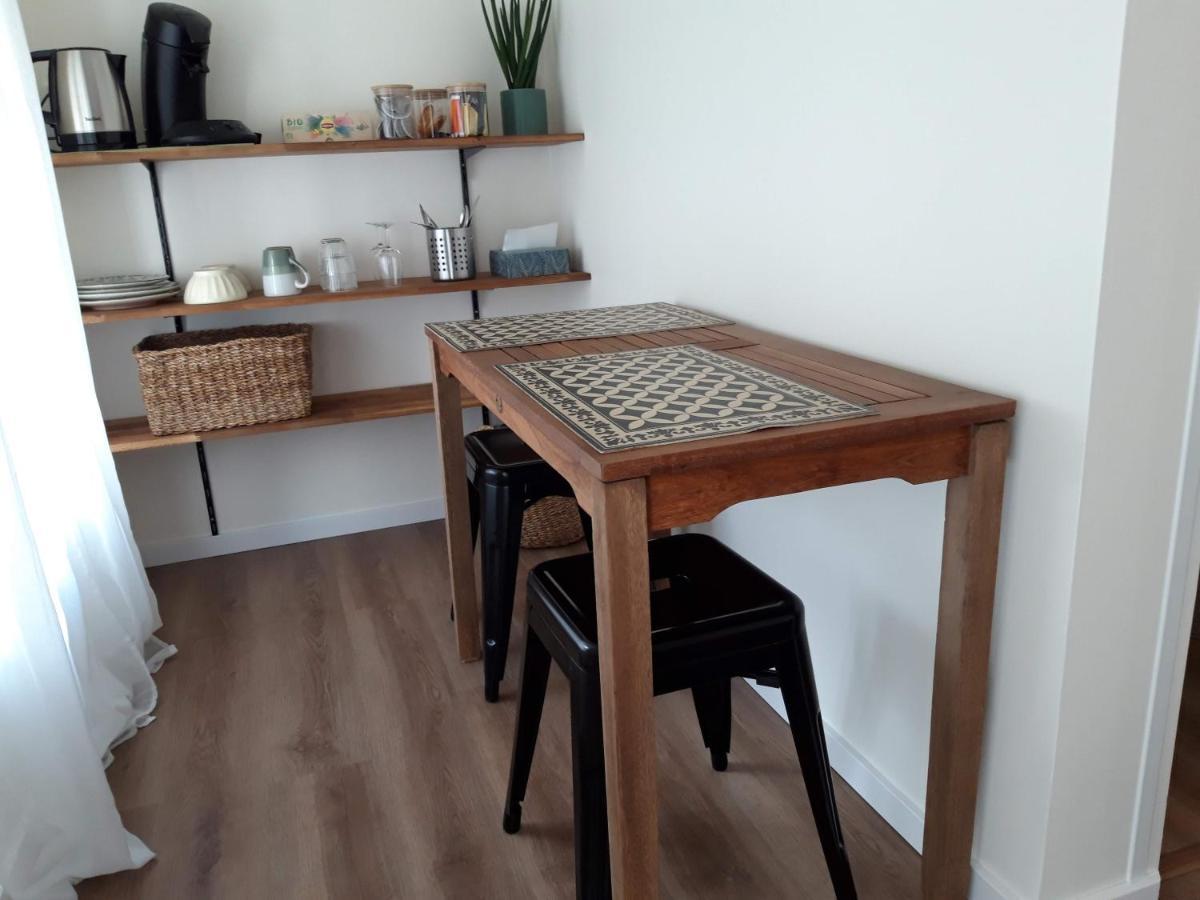 Agreables Chambres Independantes - Coutances Centre エクステリア 写真